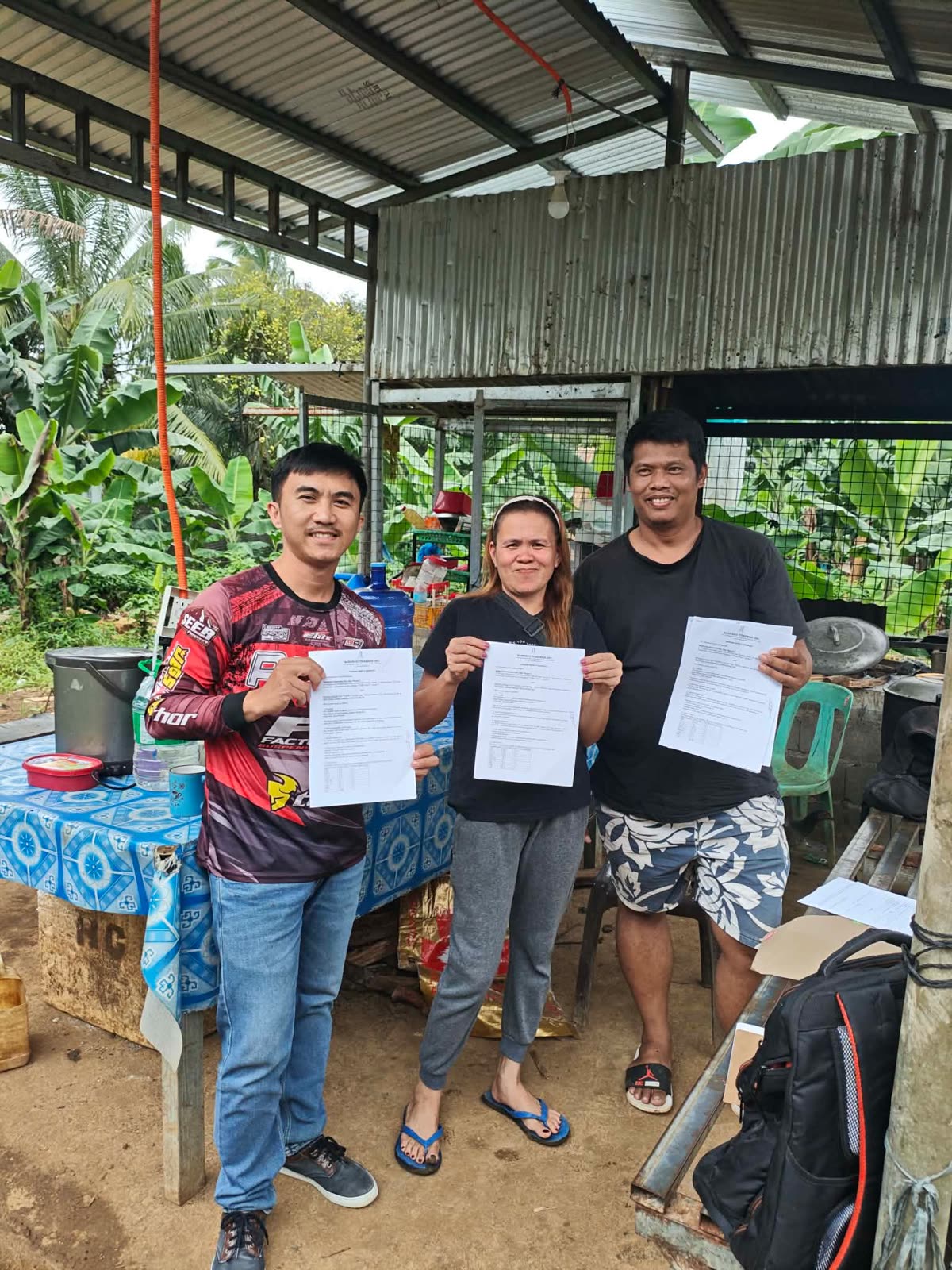 Contracted growers signing supply agreements with Banexco